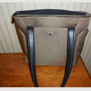 Victorinox Womens Leather Trime Briefcase Shoulder Handbag